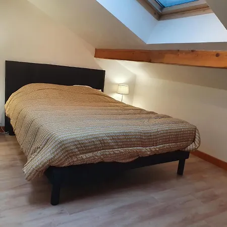 Apartment 130m2 ,5 Chambres, Tres Bien Situe