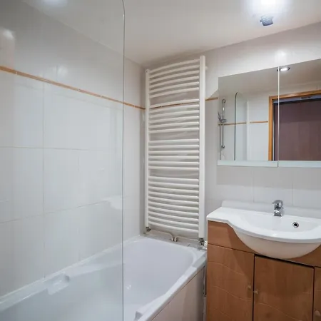 Apartment 130m2 ,5 Chambres, Tres Bien Situe *