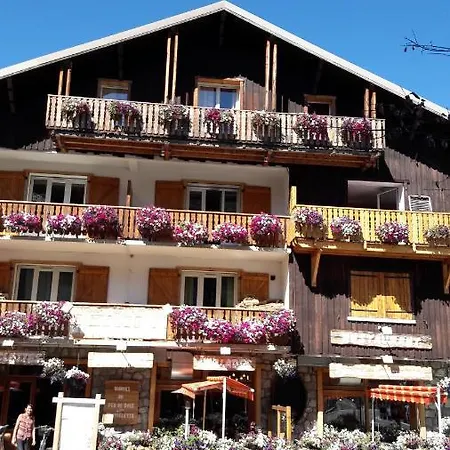 130m2 ,5 Chambres, Tres Bien Situe *